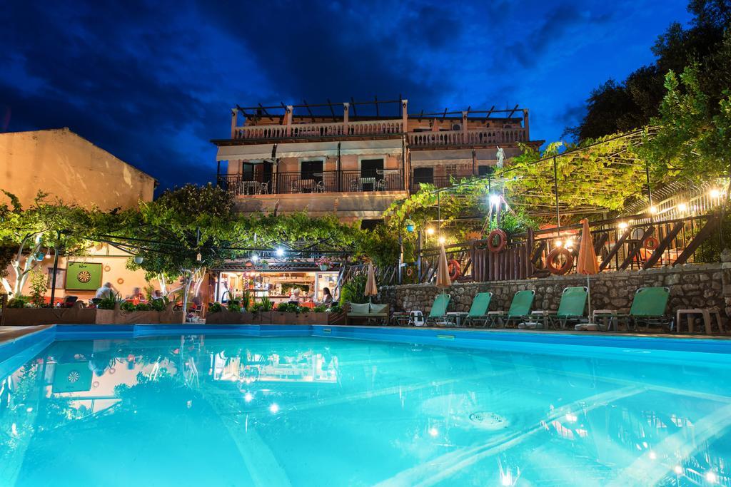 Aparthotel Argo Pool & Bar à Benitses  Extérieur photo